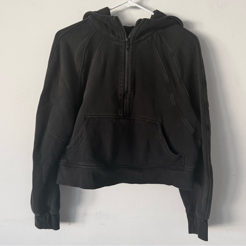 Lululemon Black Scuba Half-Zip Sweater Hoodie
Jacket - XS/S